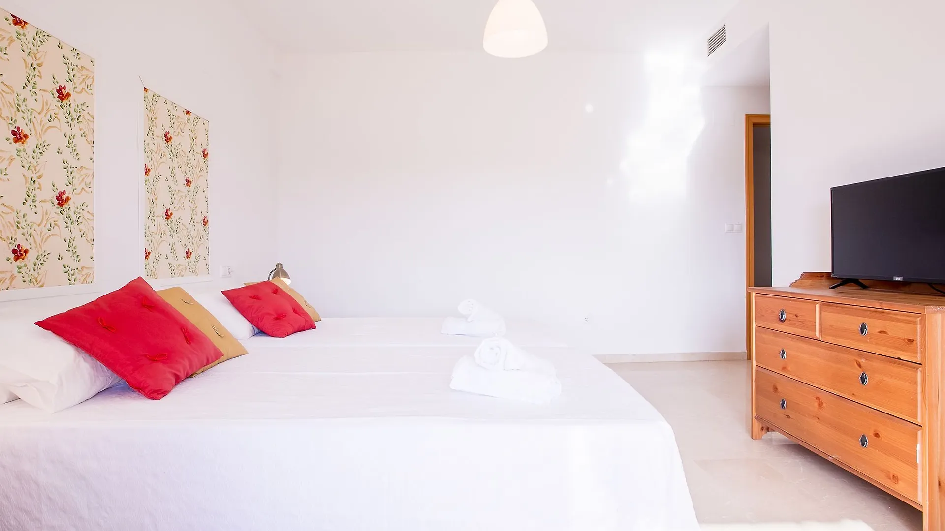 Oleholidays Adosado Villas Y Golf Guadalmina Urbanizacion Privada Marbellac Hébergement de vacances