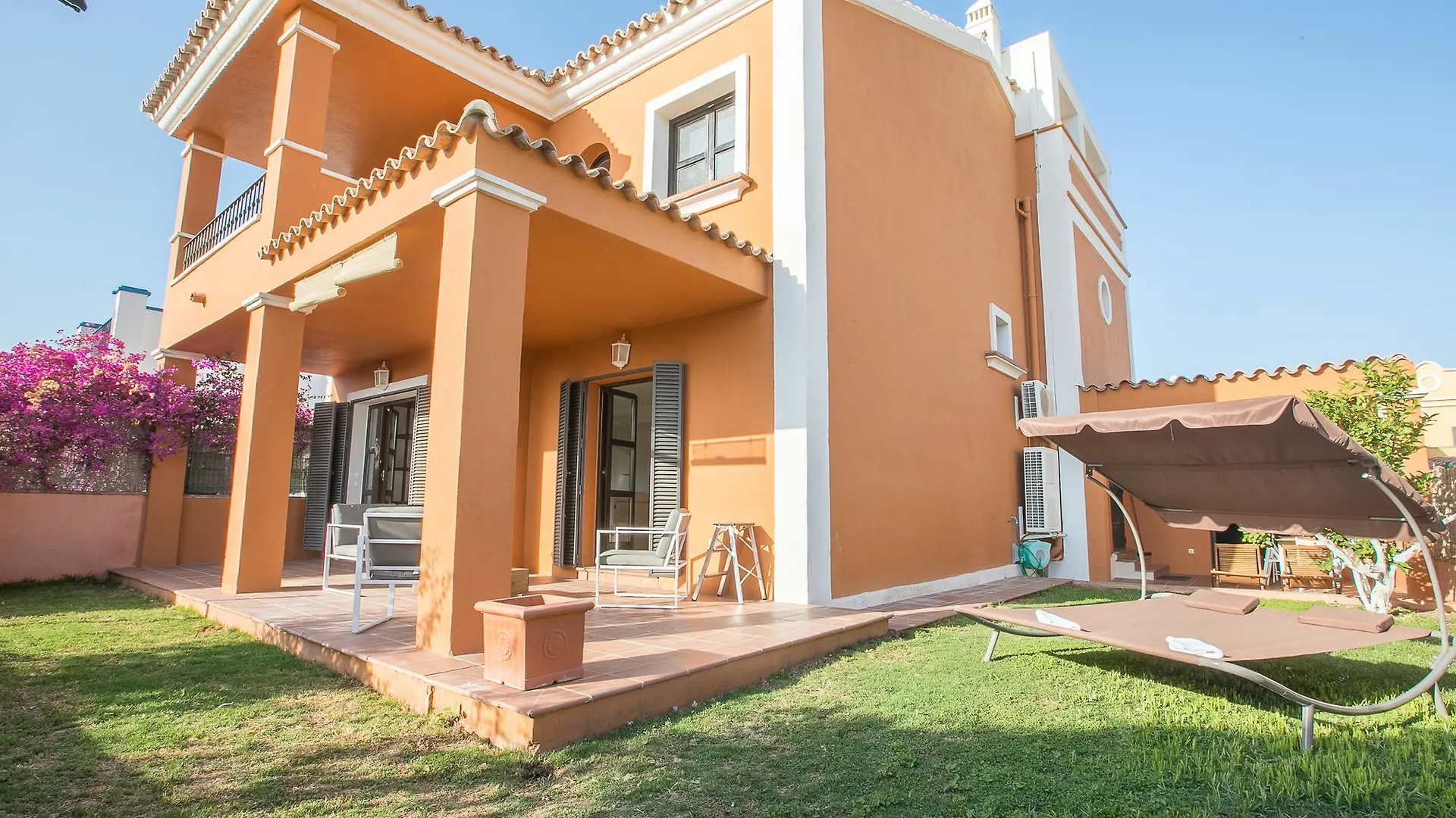 Oleholidays Adosado Villas Y Golf Guadalmina Urbanizacion Privada ماربيا 0*,